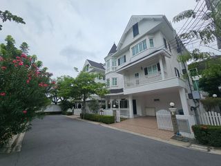 For sale 4 bed house in Bang Na, Bangkok