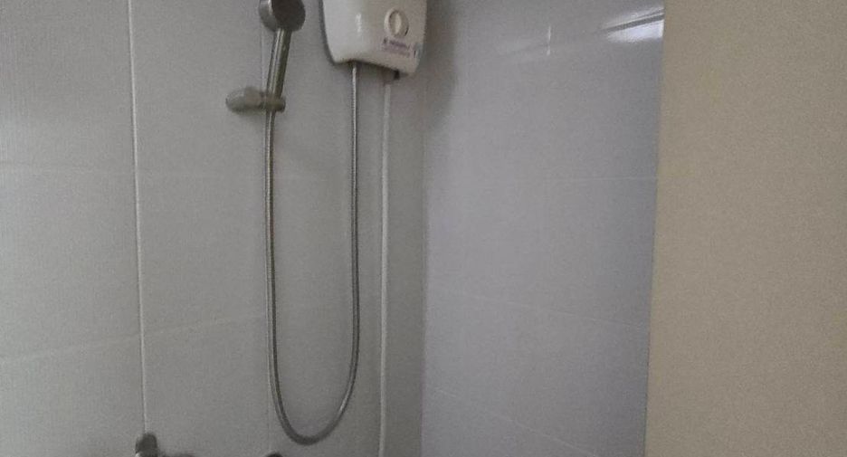 For sale 2 bedrooms condo in Mueang Samut Prakan, Samut Prakan