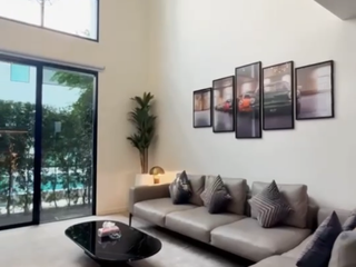 For rent and for sale 12 bedrooms house in Watthana, Bangkok