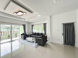 À louer et à vendre 4 chambres maison à Bang Lamung, Chonburi