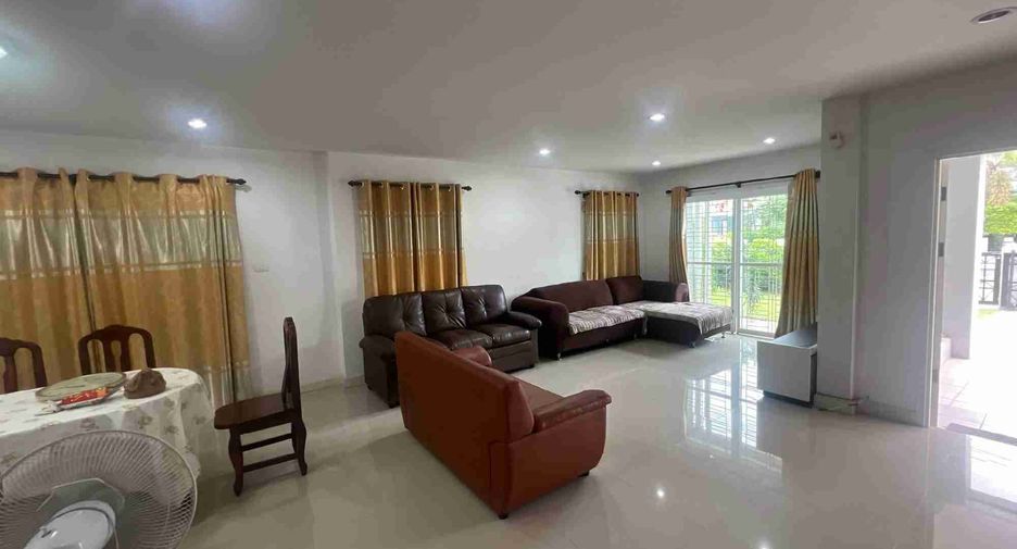 Casa en venta y en alquiler de 3 habitaciones en East Pattaya, Pattaya