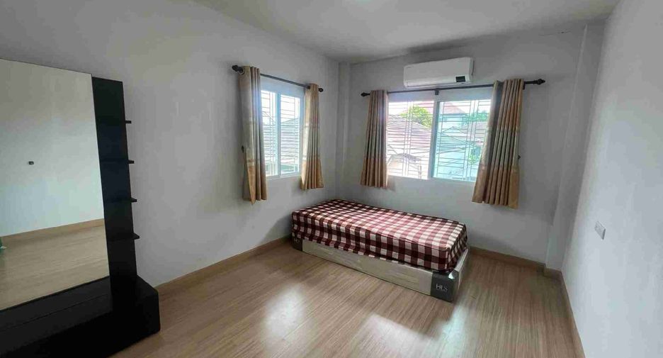 Casa en venta y en alquiler de 3 habitaciones en East Pattaya, Pattaya