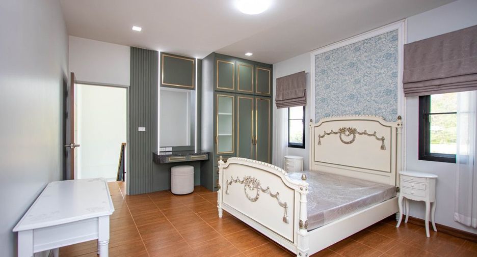 For sale 4 bedrooms house in Hang Dong, Chiang Mai