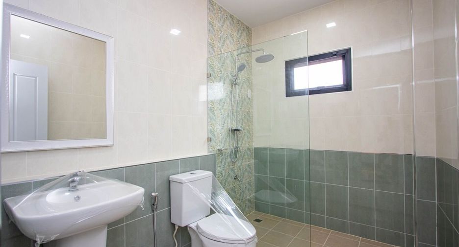 For sale 4 bedrooms house in Hang Dong, Chiang Mai
