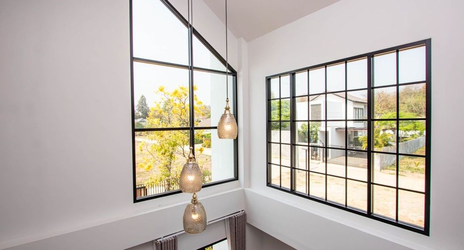 For sale 4 bedrooms house in Hang Dong, Chiang Mai