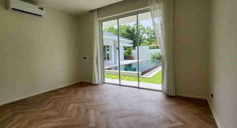 For sale 5 bedrooms villa in Hang Dong, Chiang Mai