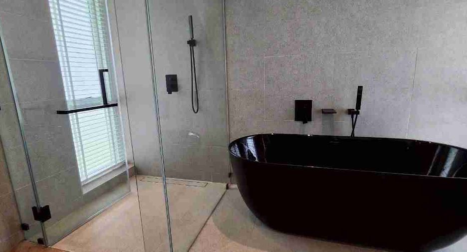 For sale 5 bedrooms villa in Hang Dong, Chiang Mai