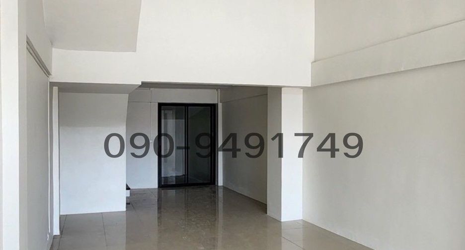 For rent 4 bedrooms retail Space in Khlong Sam Wa, Bangkok