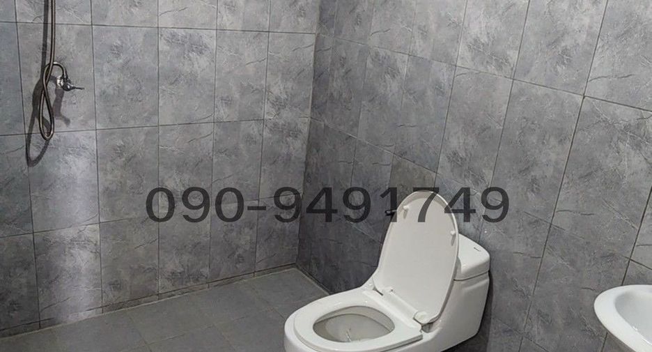 For rent 4 bedrooms retail Space in Khlong Sam Wa, Bangkok