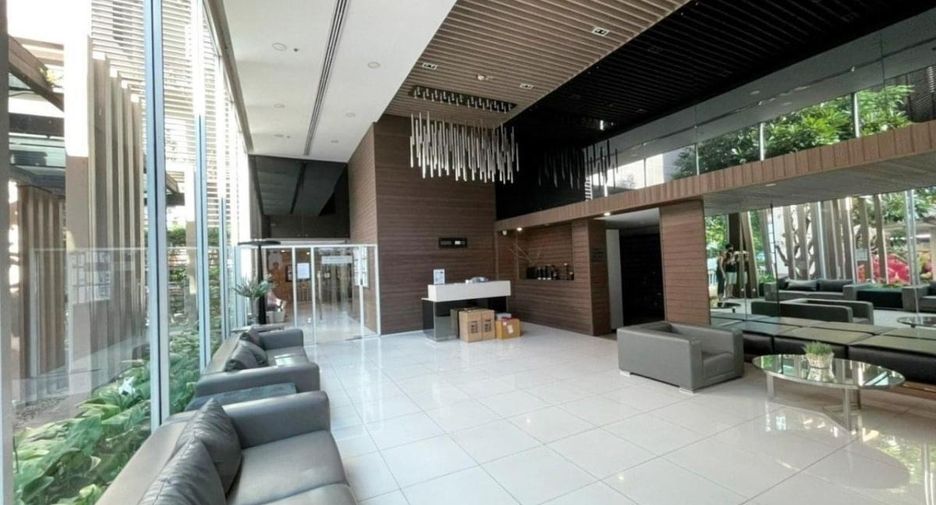 For sale 1 bed condo in Phaya Thai, Bangkok