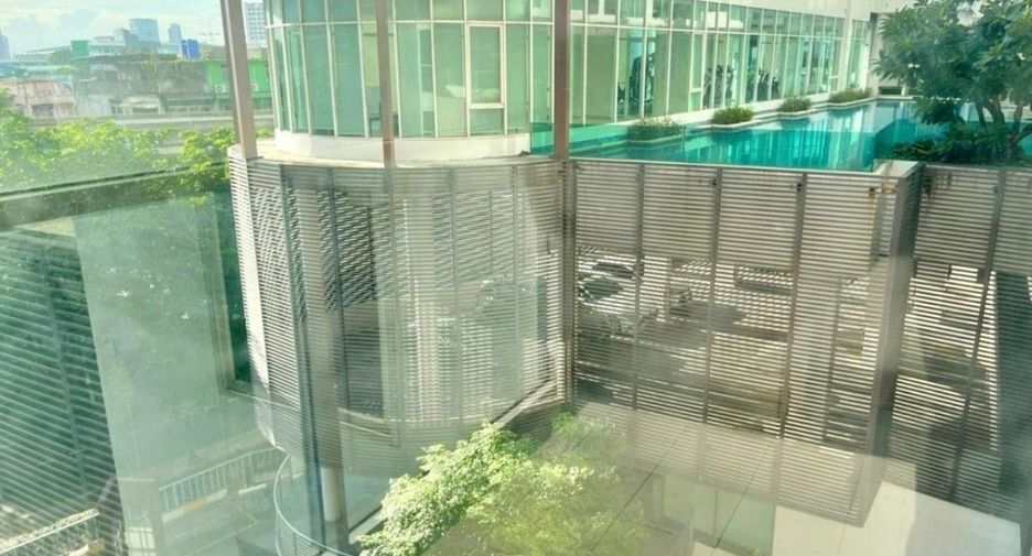 For sale 1 bed condo in Phaya Thai, Bangkok