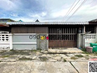 For rent 2 bedrooms house in Saphan Sung, Bangkok