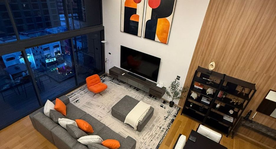 For rent 3 bedrooms condo in Watthana, Bangkok