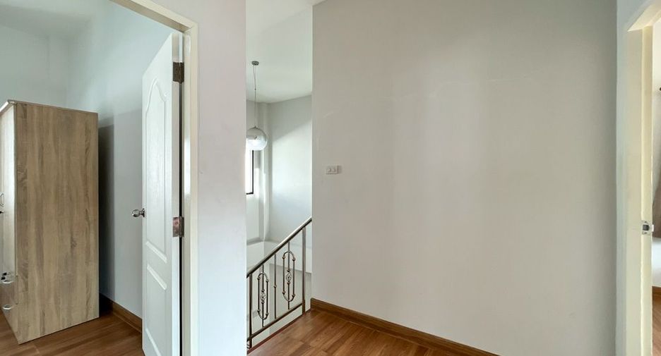 For rent 3 bedrooms house in Mueang Chiang Mai, Chiang Mai