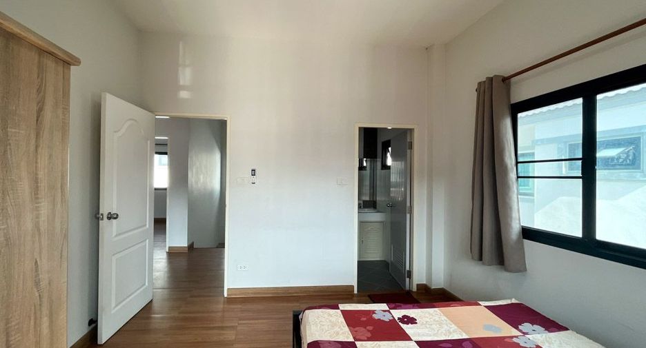 For rent 3 bedrooms house in Mueang Chiang Mai, Chiang Mai