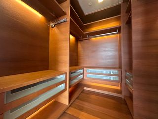 Condo en alquiler de 3 habitaciones en Sathon, Bangkok