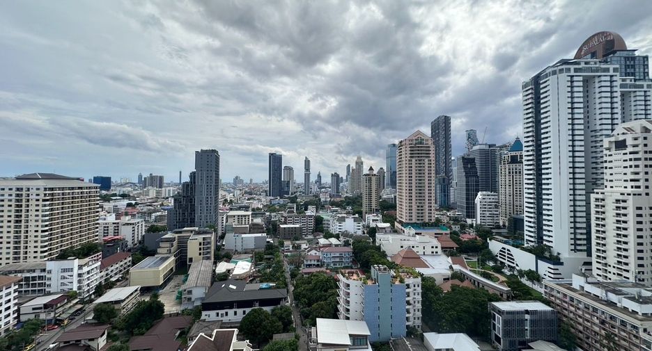 Wohnung zur Miete mit 3 Zimmer in Sathon, Bangkok