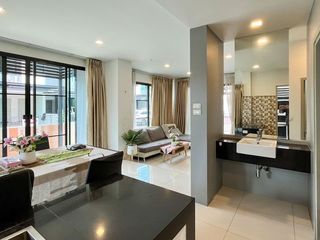 For rent 3 bedrooms townhouse in Hang Dong, Chiang Mai
