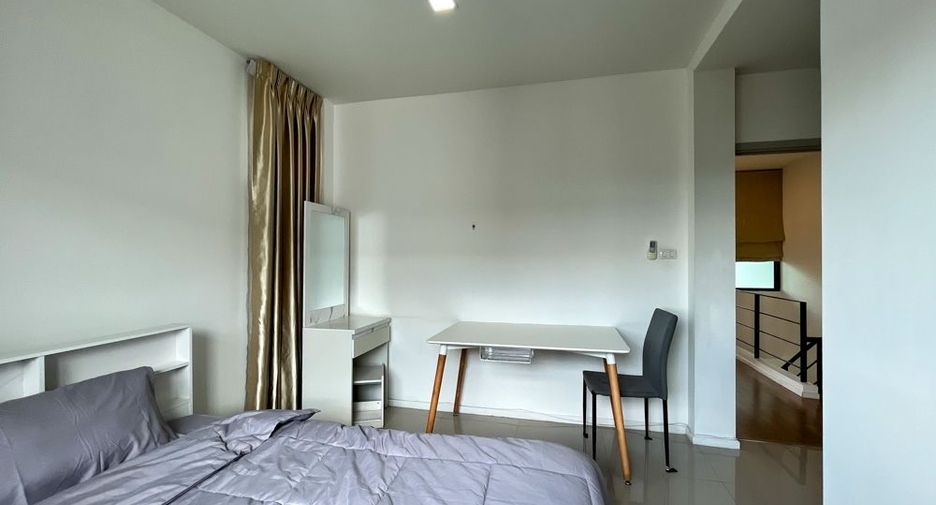 For rent 3 bedrooms townhouse in Hang Dong, Chiang Mai