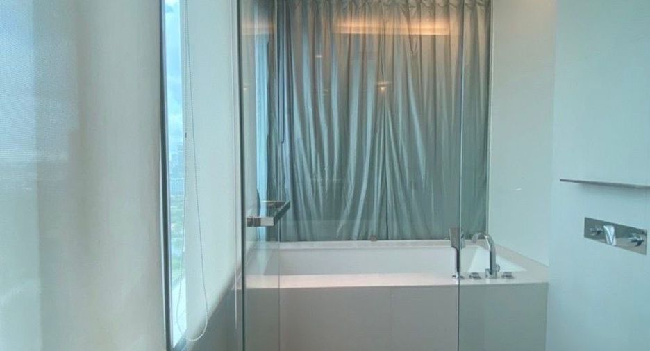 Wohnung zur Miete mit 3 Zimmer in Pathum Wan, Bangkok