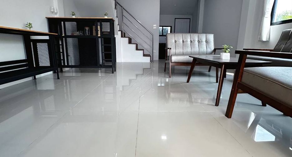 For sale 2 ベッドルーム townhouse in San Sai, Chiang Mai