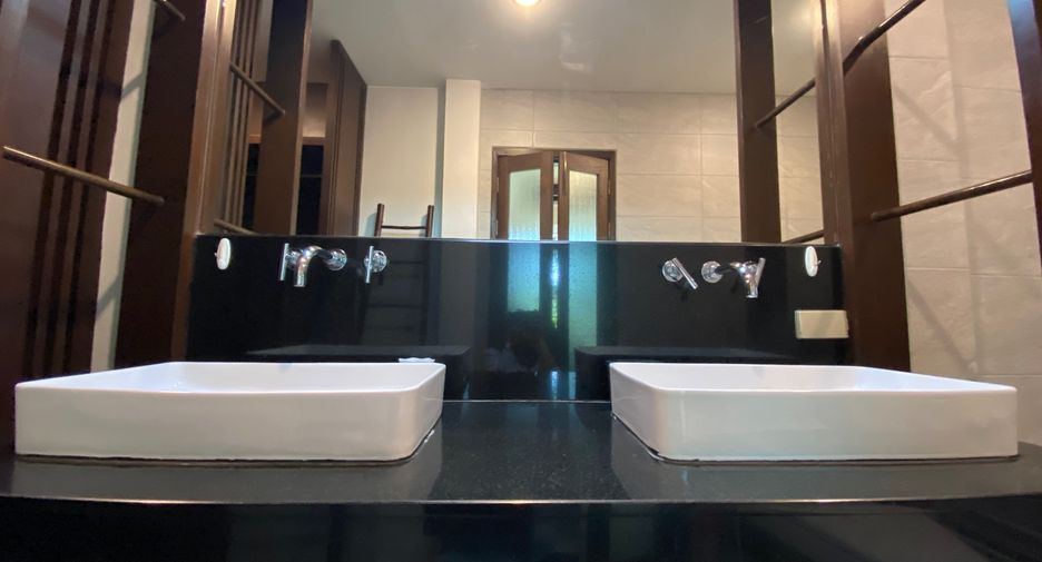 For rent and for sale 1 bed condo in Mueang Chiang Mai, Chiang Mai