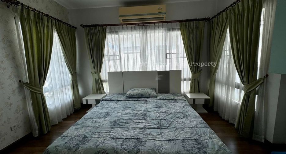 For rent 3 bedrooms house in Si Racha, Chonburi