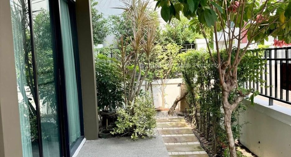For rent 3 bedrooms house in Si Racha, Chonburi