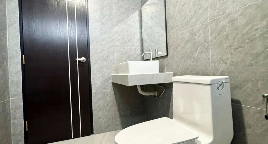 For rent and for sale studio house in Si Racha, Chonburi