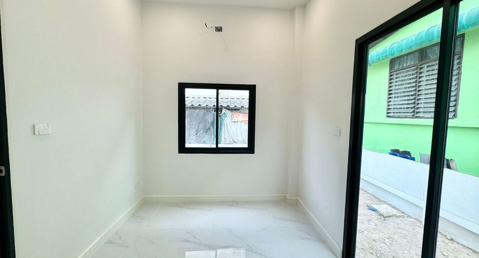 For rent and for sale studio house in Si Racha, Chonburi