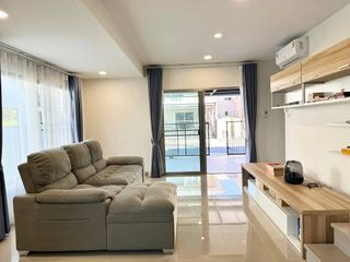 For rent and for sale 3 bed house in Si Racha, Chonburi