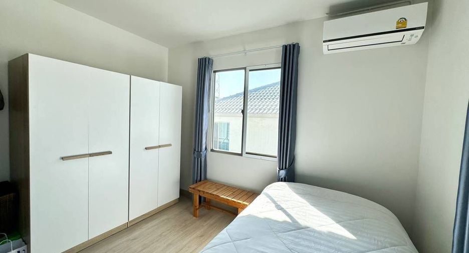 For rent and for sale 3 bedrooms house in Si Racha, Chonburi