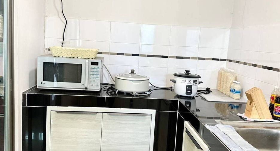For rent and for sale 3 bedrooms house in Si Racha, Chonburi