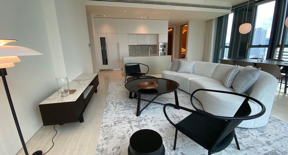 For sale 2 bedrooms condo in Pathum Wan, Bangkok