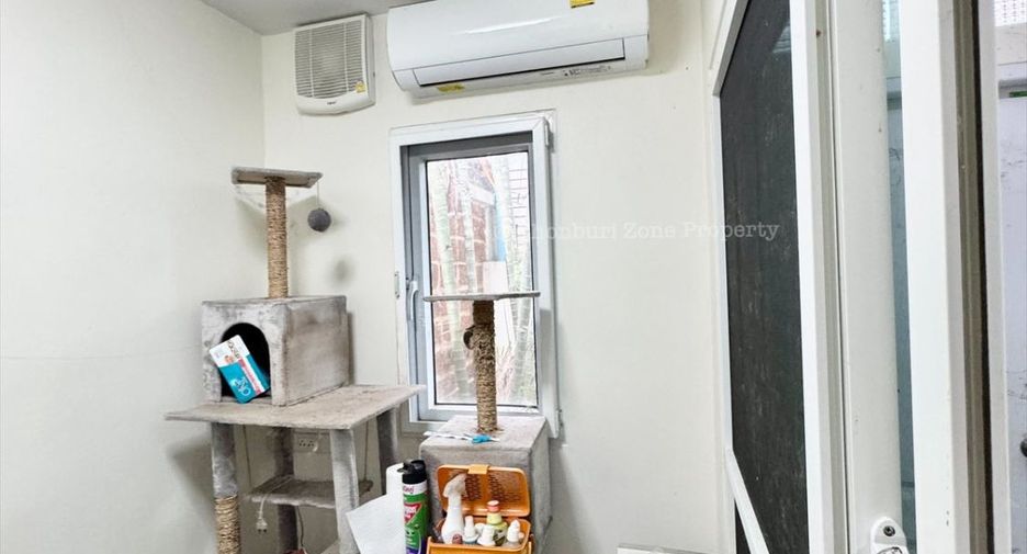 For rent 3 bedrooms house in Si Racha, Chonburi