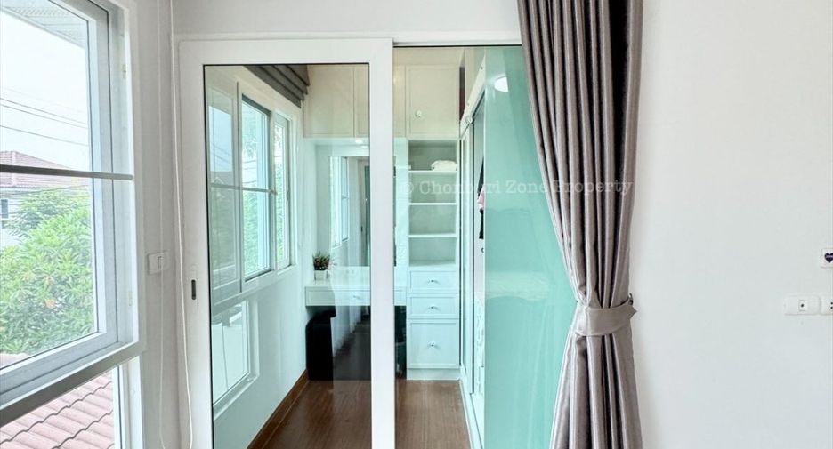 For rent 3 bedrooms house in Si Racha, Chonburi