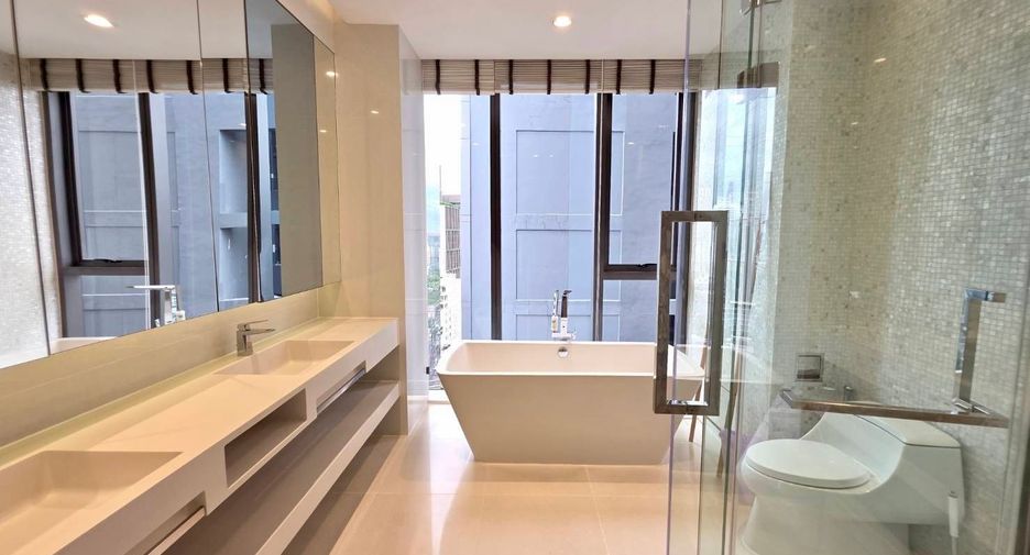 ขาย 2 ห้องนอน คอนโด ใน คลองเตย, กรุงเทพฯ