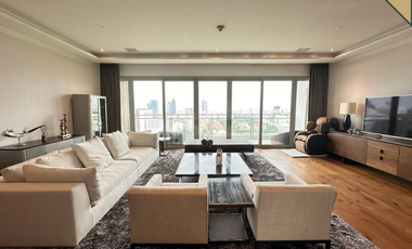 For sale 3 bedrooms condo in Pathum Wan, Bangkok