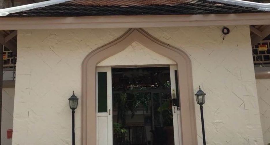 À vendre 18 chambres hôtel à Bang Lamung, Chonburi