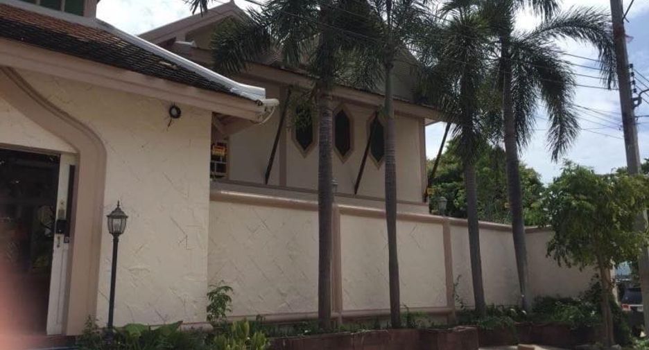 À vendre 18 chambres hôtel à Bang Lamung, Chonburi