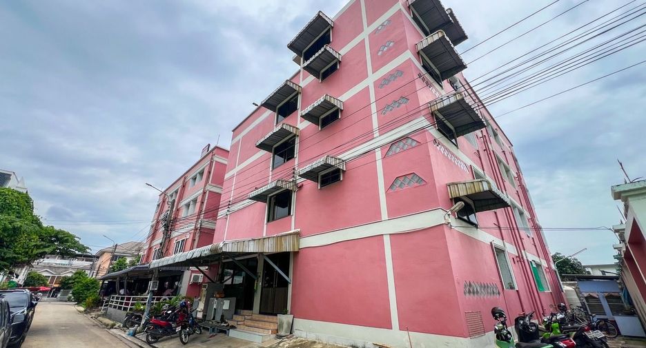 For sale 36 bedrooms apartment in Saphan Sung, Bangkok
