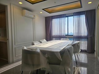For rent 3 Beds condo in Khlong Toei, Bangkok