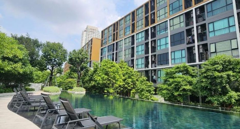 For sale 1 Beds condo in Bang Na, Bangkok