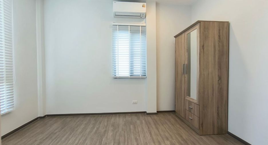 For rent 3 bed house in Bang Phli, Samut Prakan