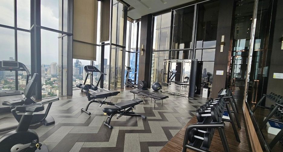 For sale 2 bedrooms condo in Khlong Toei, Bangkok