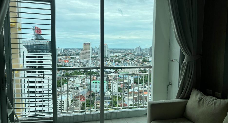 For rent 2 bedrooms condo in Sathon, Bangkok