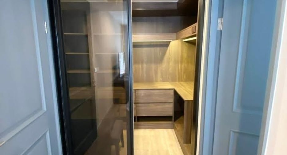 À vendre 2 chambres condo à Pathum Wan, Bangkok