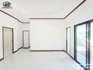 For sale 3 bed townhouse in Photharam, Ratchaburi