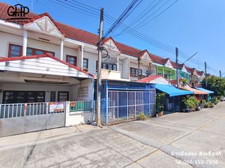 For sale 3 bed townhouse in Ban Pong, Ratchaburi