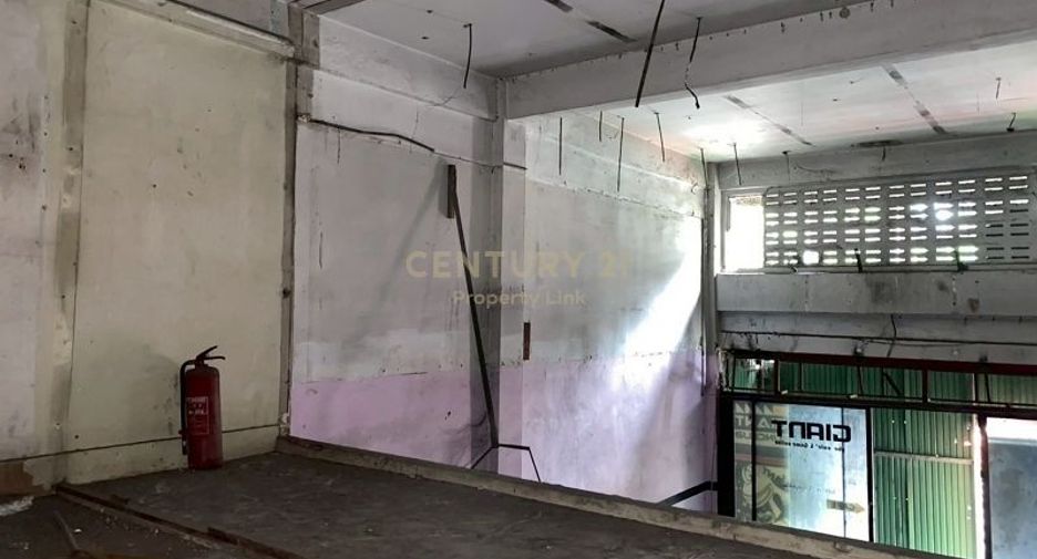For sale retail Space in Yan Nawa, Bangkok